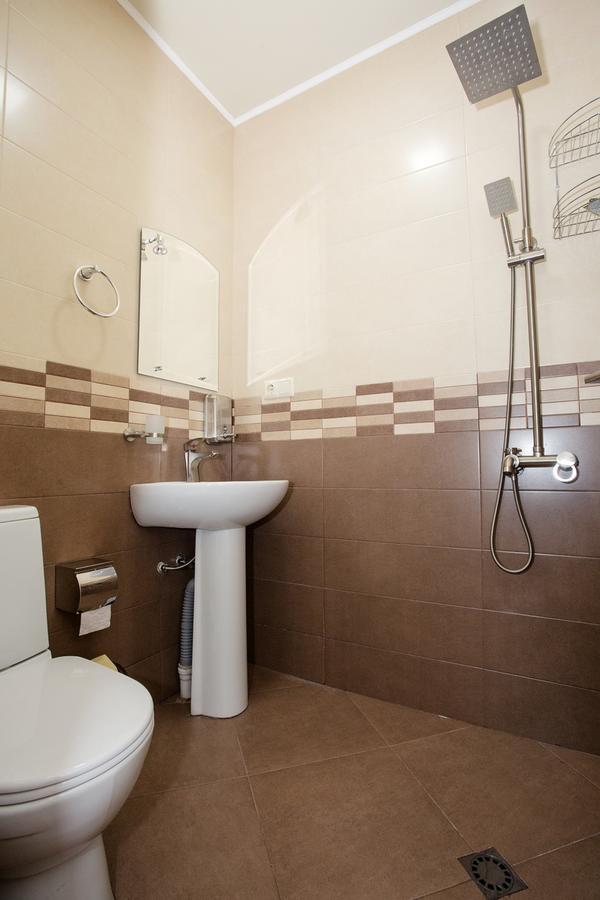 באטומי 5 Rooms מראה חיצוני תמונה